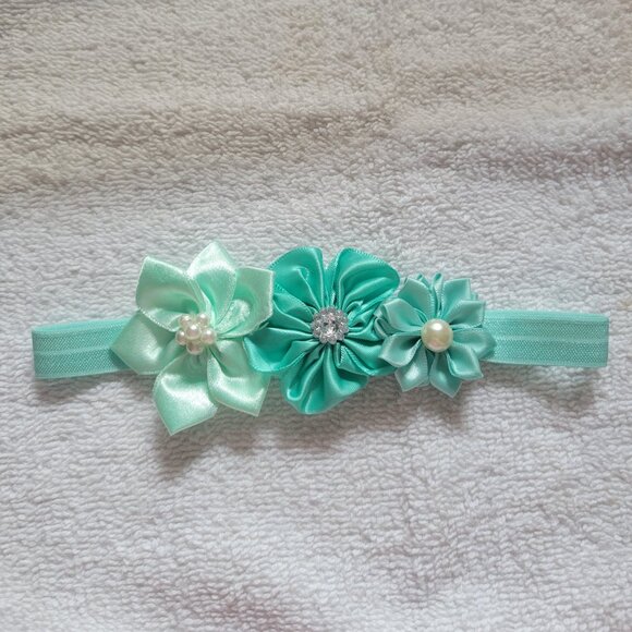 Handmade Baby Girls Headband Mint Green/Teal Size 0-3m 12"-14"D New - Picture 1 of 5